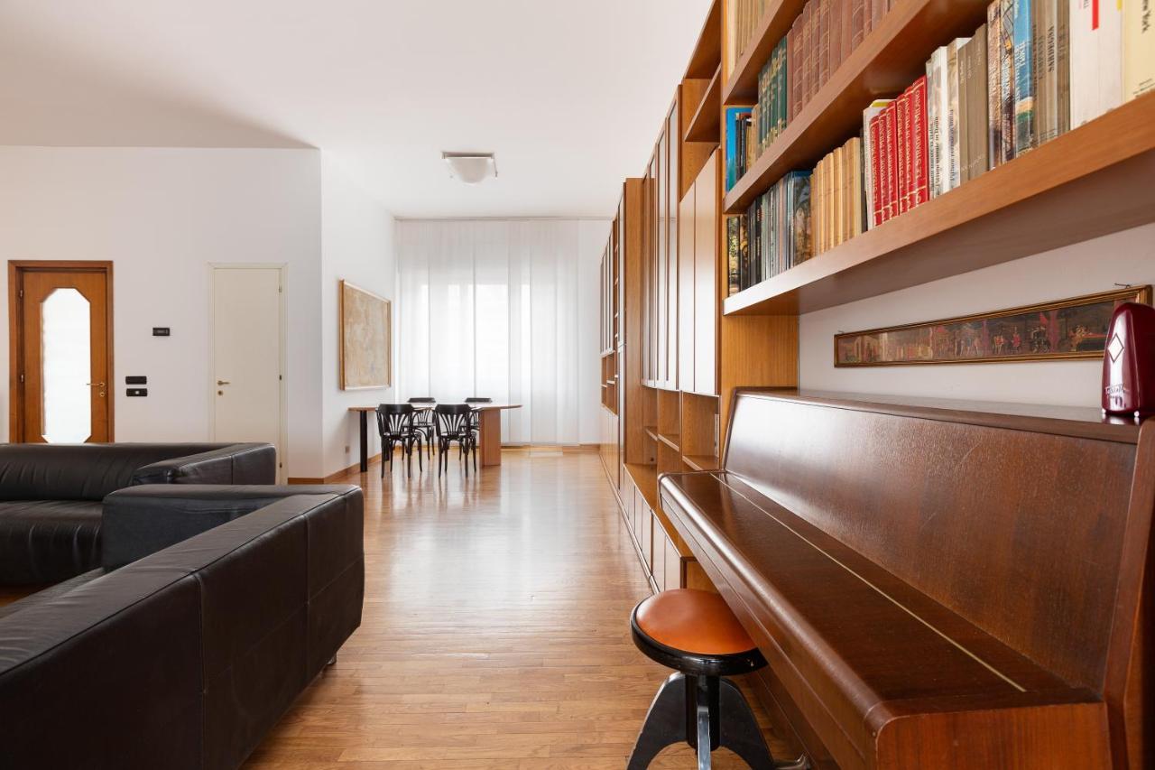 Ca' Stellini - Comoda Casa Indipendente Con Parcheggio Privato Milán Exteriér fotografie